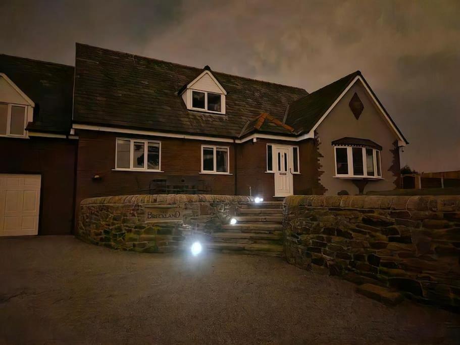 The Breckland At Sugar Lane Farm Villa Bollington Exterior photo